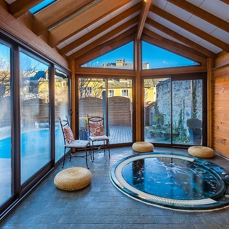Le Rendez Vous De Vauban Gites & Spa Mont-Dauphin Exteriör bild