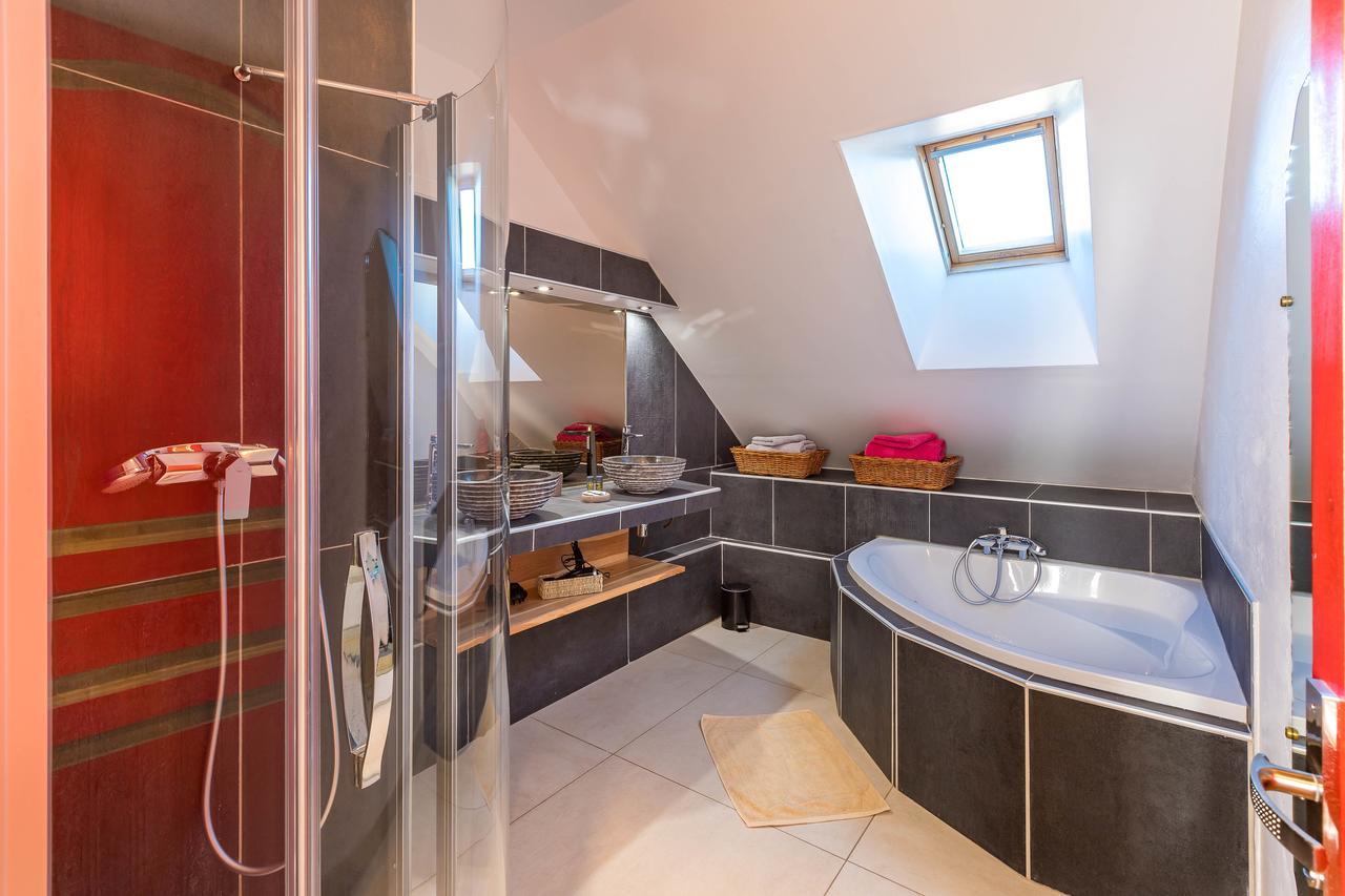 Le Rendez Vous De Vauban Gites & Spa Mont-Dauphin Exteriör bild